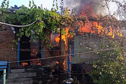 Оккупанты около 20 раз обстреляли Никопольский и Синельниковский районы 18 августа