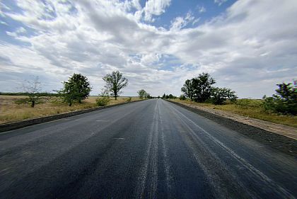 В Днепропетровской области отремонтировали почти 200 километров прифронтовых дорог