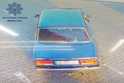 На автозаправке Кривого Рога остановили водителя, выполнявшего опасные маневры