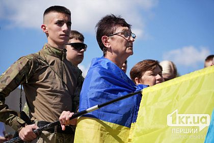 В День независимости криворожцы провели панихиду по погибшим героям