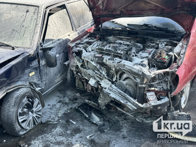 Три автівки зіткнулися біля інфекційної лікарні у Кривому Розі — є постраждалі Три автівки зіткнулися біля інфекційної лікарні у Кривому Розі — є постраждалі