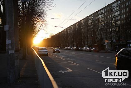 Движение грузовиков через Кривой Рог открыли на трассе Днепр — Николаев