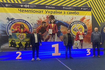 Юные самбисты из Кривого Рога завоевали медали на чемпионате Украины