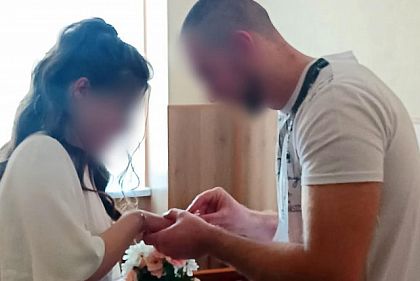 В Криворожской колонии осужденный женился на своей возлюбленной