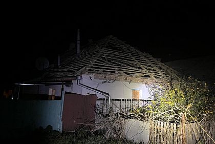 Пошкоджені приватні будинки: окупанти атакували Нікопольщину та Синельниківщину Пошкоджені приватні будинки: окупанти атакували Нікопольщину та Синельниківщину