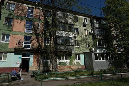 На Криворожье в поврежденных в результате обстрелов домах устанавливают окна: где именно