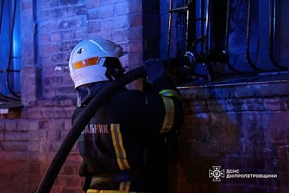 Спасатели нашли тела двух людей во время пожара на Криворожье