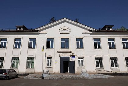 В Кривом Роге от обстрелов повреждено 121 образовательное учреждение: сколько уже восстановили