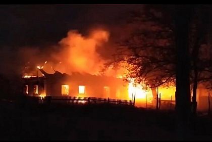 Вражеский удар беспилотником по Днепропетровщине: из-за возникшего пожара погиб мужчина