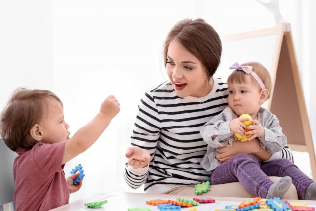 В Днепропетровской области переселенцы могут воспользоваться программой «Муниципальная няня»