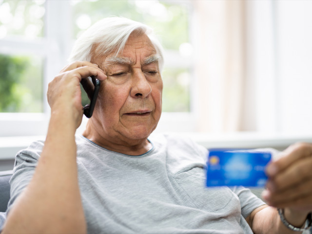 Полиция Кривого Рога предупреждает о новой схеме телефонных мошенников