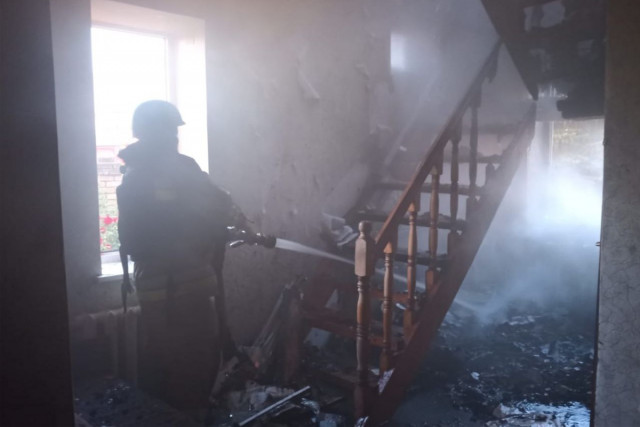 Через ворожі обстріли на Дніпропетровщині пошкоджені приватні будинки