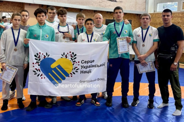 Спортсмены из Кривого Рога завоевали 15 медалей на областном чемпионате по вольной борьбе