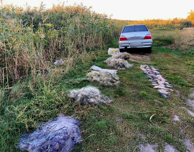 В Кривом Роге обнаружили браконьеров на деревянной лодке