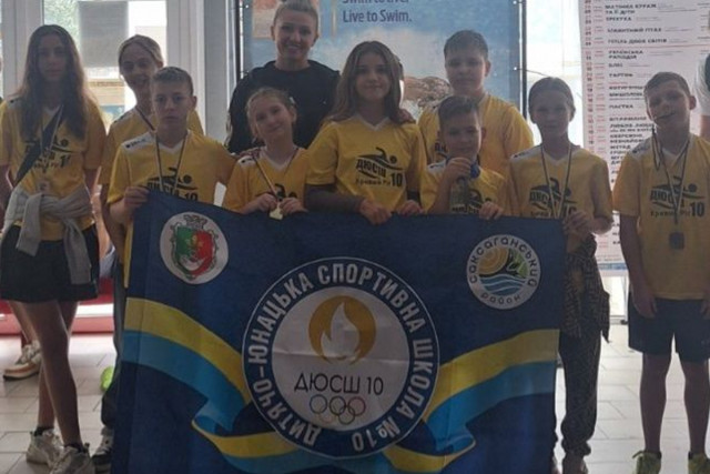 Криворожские пловцы завоевали почти 30 наград на осеннем Кубке