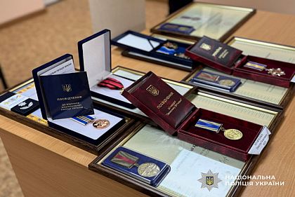 Семьям погибших криворожских бойцов КОРД вручили государственные награды