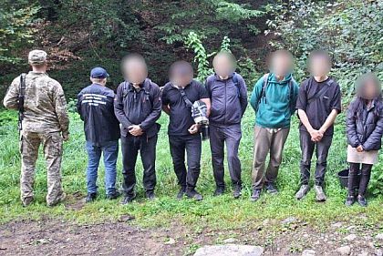 На границе с Румынией задержали женщину и пятерых беглецов из Днепра, Запорожья, Харькова и Закарпатья