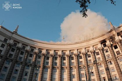 Рекордный удар по Украине: повреждено здание правительства, Кривой Рог под ударом