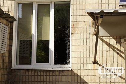 В Кривом Роге враг уничтожил склад с 60 тысячами продуктовых наборов для ВПЛ