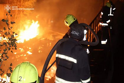 Враг атакував дроном на спасателей, ликвидировавших пожар на Днепропетровщине