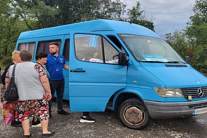 В Криворожском районе работают социальные автобусные маршруты