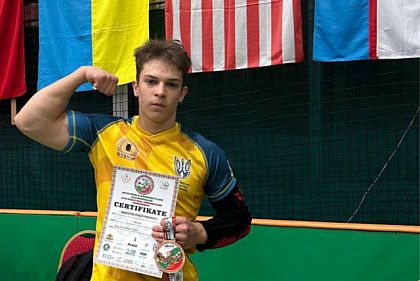 Криворожанин завоевал медаль на Чемпионате мира по армрестлингу