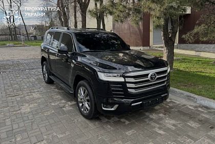 Не внес в декларацию свой автомобиль: на Днепропетровщине чиновнику сообщили о подозрении