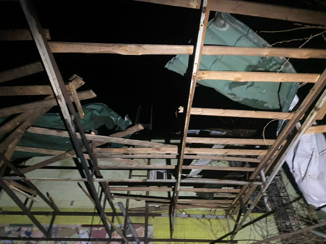 Вночі ворог атакував громаду Дніпропетровщини безпілотником: двоє чоловіків поранені