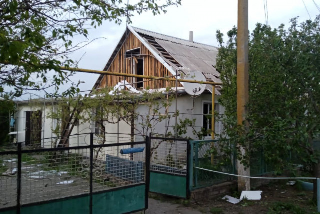 На Днепропетровщине из-под завалов достали тело женщины На Днепропетровщине из-под завалов достали тело женщины
