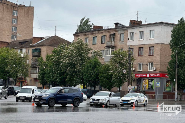 фото зіткнення автівок фото зіткнення автівок
