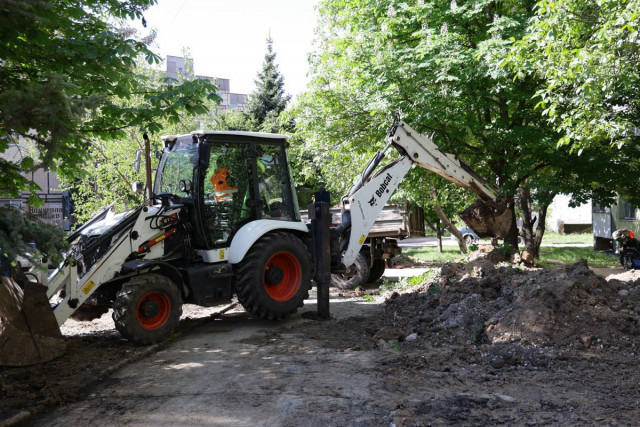 В одному з районів Кривого Рогу замінюють водопровідні мережі В одному з районів Кривого Рогу замінюють водопровідні мережі