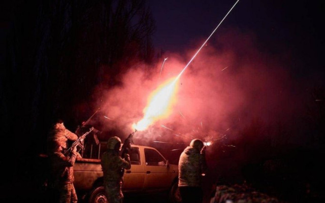 Ночью над Украиной обезвредили 76 из 112 вражеских беспилотников Ночью над Украиной обезвредили 76 из 112 вражеских беспилотников