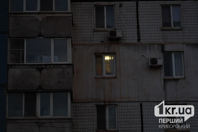 Після обстрілів Дніпропетровщини знов зі світлом майже 20 тисяч осель Після обстрілів Дніпропетровщини знов зі світлом майже 20 тисяч осель