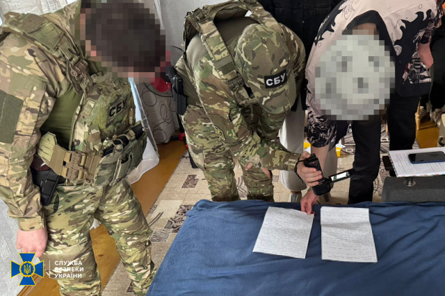 Неповнолітній агент передавав ворогу дані про армію на Дніпропетровщині Неповнолітній агент передавав ворогу дані про армію на Дніпропетровщині