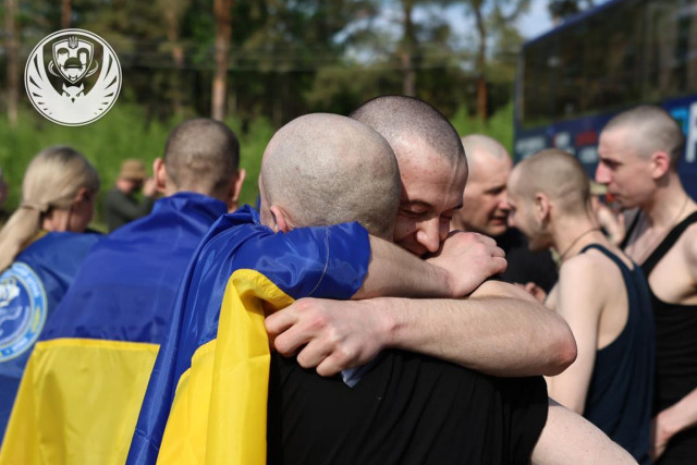 23 мая из российского плена вернули 390 украинцев и украинок 23 мая из российского плена вернули 390 украинцев и украинок