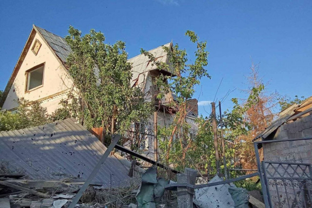 Россия атаковала четыре района Днепропетровской области: повреждены предприятия и жилые дома Россия атаковала четыре района Днепропетровской области: повреждены предприятия и жилые дома