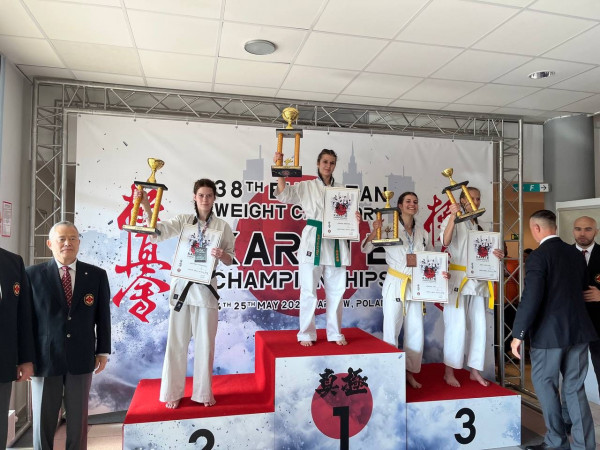 криворожская каратистка завоевала серебро Чемпионата Европы каратэ