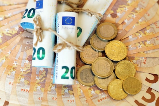 Евро и доллар подешевели: курс валют в Кривом Роге 29 мая Евро и доллар подешевели: курс валют в Кривом Роге 29 мая
