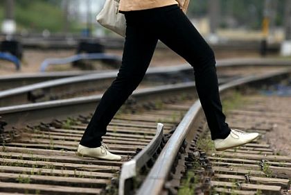 Переходили пути в неположенных местах: в этом году на Днепропетровщине погибли 9 человек