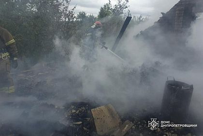 На Криворожье горел частный дом - огонь охватил 60 квадратных метров площади