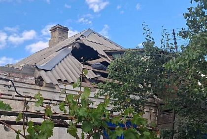 Оккупанты били по Никопольщине дронами: повреждены дома и магазины