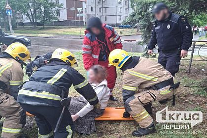 ДТП в Кривом Роге: женщину зажало в автомобиле