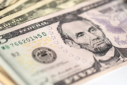 Гривня падає: курс валют у Кривому Розі 27 травня