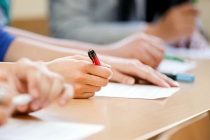 Сколько тысяч абитуриентов Днепропетровщины будут сдавать НМТ во время основной сессии