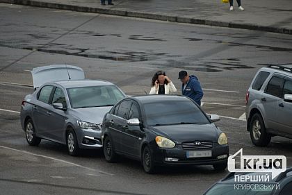 На кольце 95 квартала Кривого Рога столкнулись автомобили