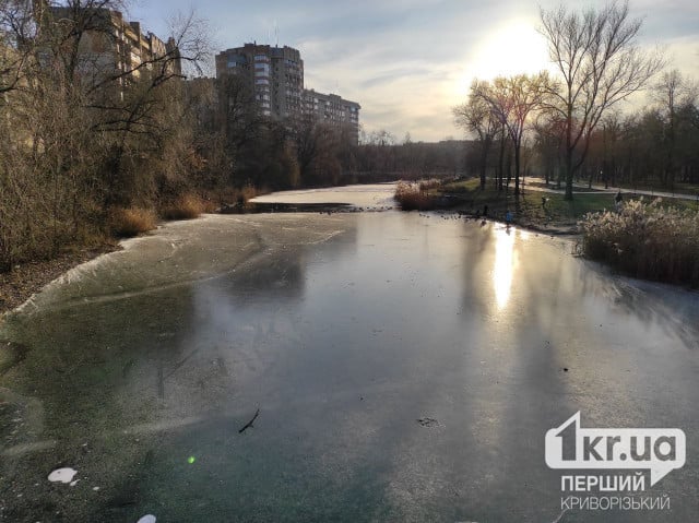 У Кривому Розі діти вийшли на тонку кригу: патрульні оперативно відреагували