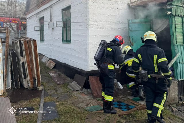 Спасатели Днепра во время ликвидации пожара обнаружили погибшую женщину