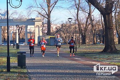 Утром 1 января в Кривом Роге провели новогодний забег