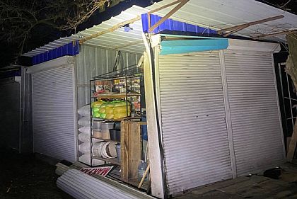 Поврежденные торговые киоски: оккупанты обстреляли Никопольщину