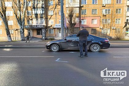 В Кривом Роге фура столкнулась с автомобилем